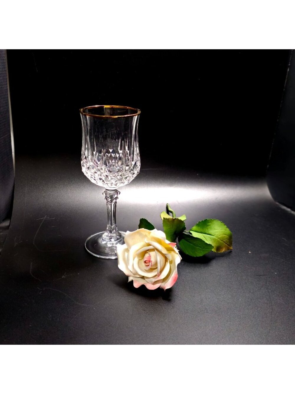 Cristal dArques Longchamp Wine Glass 6.5" gold Crystal France vintage 80s